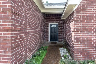 5583 Blocker St, Olive Branch, MS 38654 - photo 4