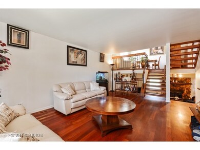 18204 Idlewild Dr, Country Club Hills, IL 60478 - photo 2