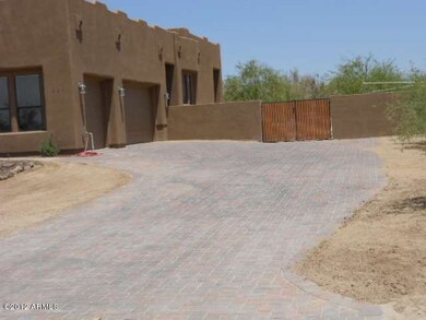 PAVER DRIVEWAY ADDED and 3 car garage