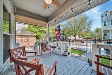 832 E 26th St, Houston, TX 77009 - photo 2