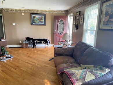 1657 Gainesway Dr, Worthington, KY 41183 - photo 5