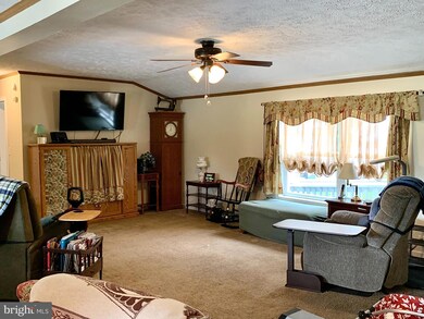 204 Cricklewood Ct, Lancaster, PA 17603 - photo 4