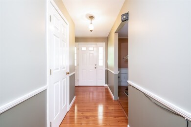 45 Pleasant St, Hooksett, NH 03106 - photo 4