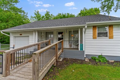 311 S Center-5