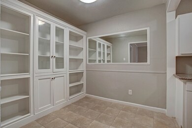 2202 Park St unit 2, Houston, TX 77019 - photo 4