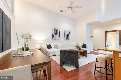 6 10 S Strawberry St unit 16, Philadelphia, PA 19106 - photo 6