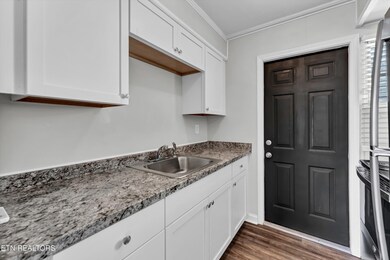 10-217 W Fairview Rd-10