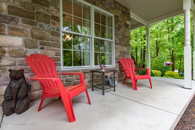 2195 Acorn Ct, Slatington, PA 18080 - photo 2