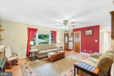 321 Maden St, Fredericksburg, VA 22407 - photo 5