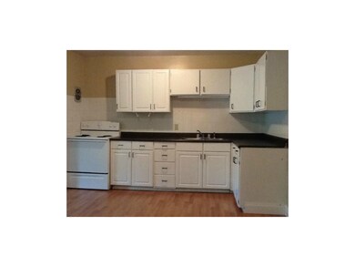 Great Kitchen with NEW hardwood floors!