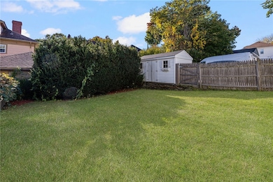 21 Lewis St, Providence, RI 02906 - photo 4