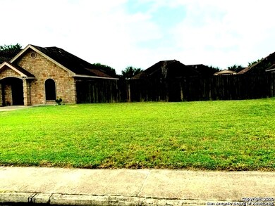 1900 Water Willow Dr, Weslaco, TX 78596 - photo 5