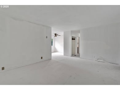 5546 S Shore Dr, Florence, OR 97439 - photo 6