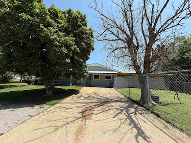 708 Cooper Estates Dr, Mountain Home, AR 72653 - photo 2