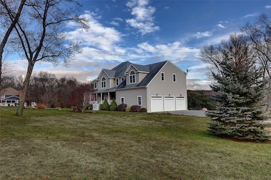 8 Pristine Dr, Cumberland, RI 02864 - photo 4