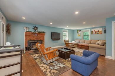 21 Kelley Rd, Londonderry, NH 03053 - photo 6