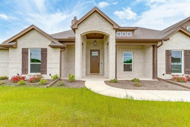 1016 Kessler Ct, Weatherford, TX 76087 - photo 2