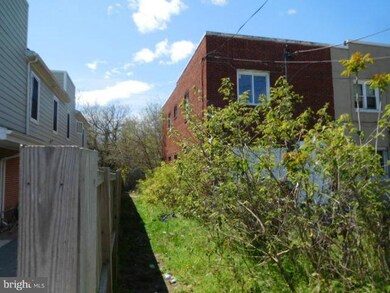 1850 Central Place NE, Washington, DC 20002 - photo 2