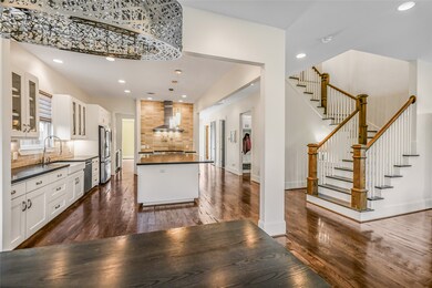 2102 Cheshire Ln, Houston, TX 77018 - photo 7