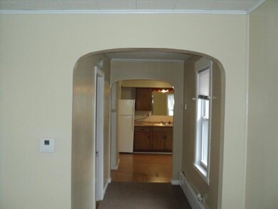 Brunswick Ap1 Hallway to Kitchen