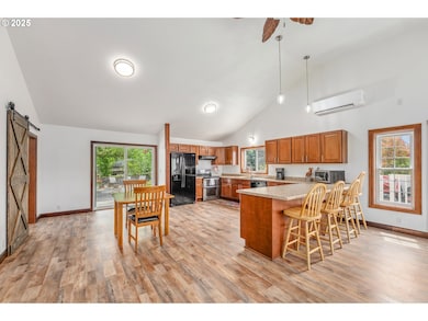 250 Valley View Rd, Sutherlin, OR 97479 - photo 5