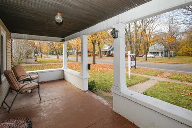 615 Main St-103