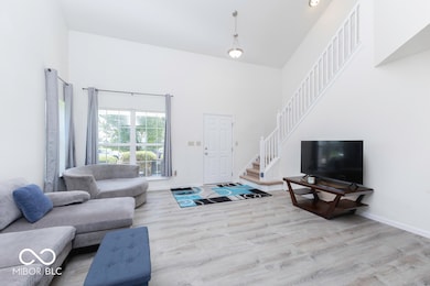 528 Genisis Dr, Whiteland, IN 46184 - photo 4