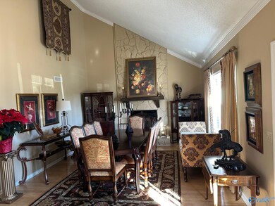 401 Lakepoint Dr, Gadsden, AL 35901 - photo 5