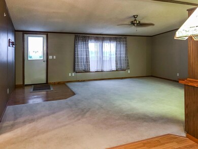 4607 Camden Living