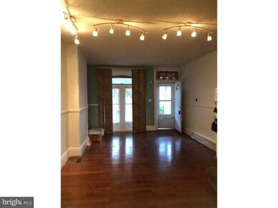 25 E Spruce St, Norristown, PA 19401 - photo 2