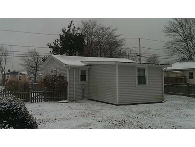 240 Namquid Dr, Warwick, RI 02888 - photo 3