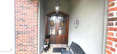 E Port Ln (103)