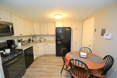 349 Hildreth St unit 13, Lowell, MA 01850 - photo 3