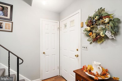 8 Misty Morn Ln, Ewing, NJ 08638 - photo 5