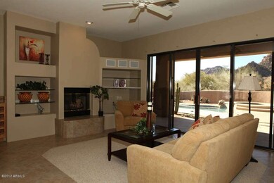 Family Room (2)