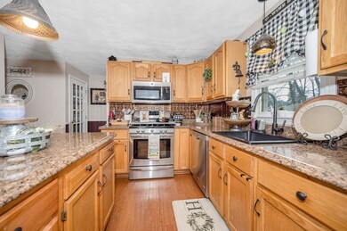 68 Llewellyn St, Lowell, MA 01850 - photo 3