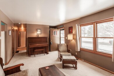 1617 13th Ave S, Grand Forks, ND 58201 - photo 6