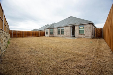 105 Corcovado Ave, Royse City, TX 75189 - photo 6