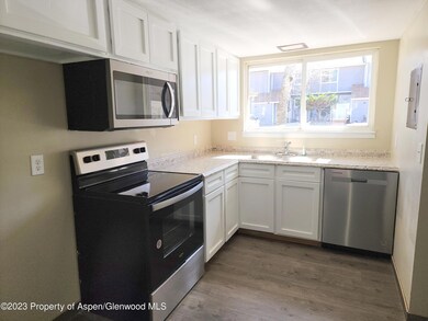 1058 E 7th St, Craig, CO 81625 - photo 5