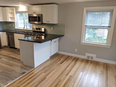 10 Hatfield Rd unit 10, Newton, MA 02465 - photo 5