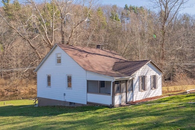 950 Grayson Rd, Wytheville, VA 24382 - photo 2