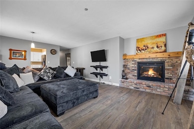 4102 Lark Ct NE, Cedar Rapids, IA 52402 - photo 6