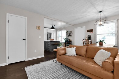 8-web-or-mls-633-e-beechwold-blvd
