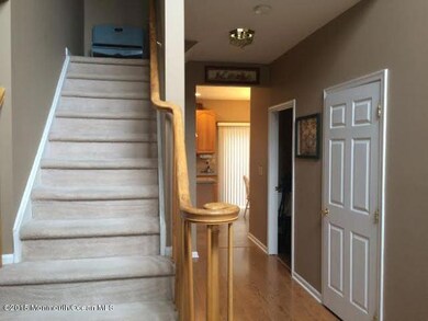 30 Pointe Circle Jackson NJ Foyer 1 Susa