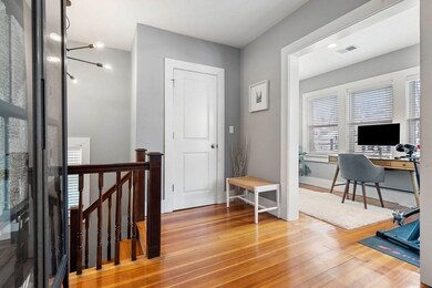 27 Train St unit 2, Dorchester, MA 02122 - photo 2