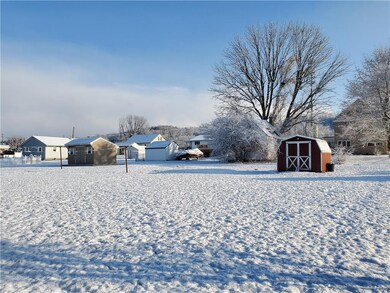 419 Williams Ave, Walnutport, PA 18088 - photo 2