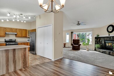 8_LivingDiningKitchen