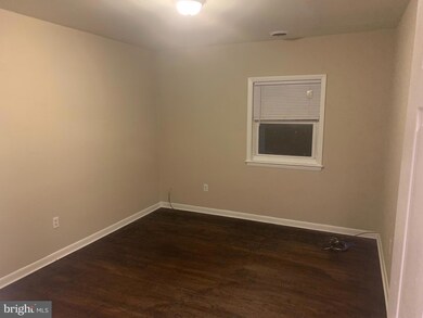 650 W 11th St unit D, Front Royal, VA 22630 - photo 4