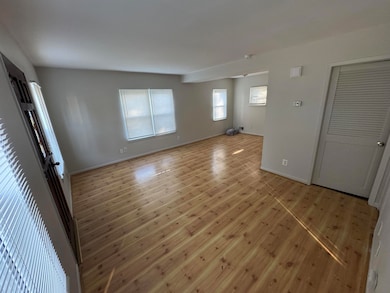 253 Massoit St, Clawson, MI 48017 - photo 4