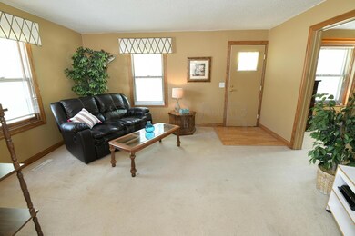 1110 S 11th St, Grand Forks, ND 58201 - photo 2
